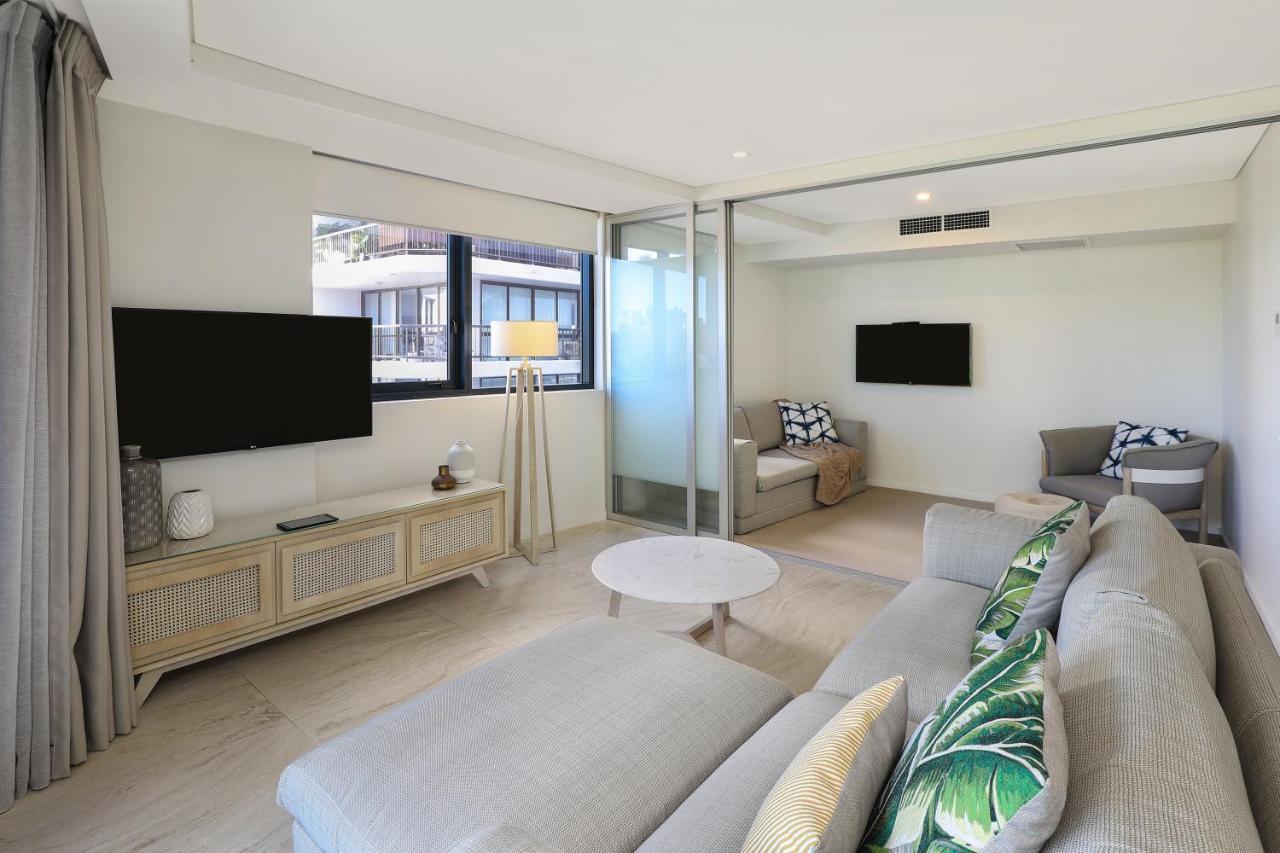 Breeze Mooloolaba, Ascend Hotel Collection Exterior photo A living room in a typical apartment